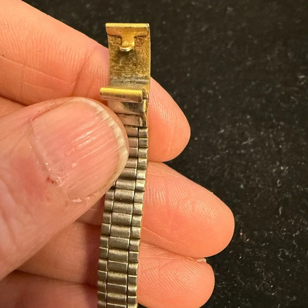 Advance working watch